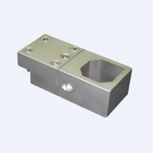 Állítható satutest 4–37 mm átmérőjű hengeres munkadarabok befogásához